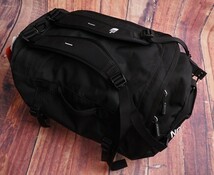 新品正規 ノースフェイス 海外限定 SIMPLE BC DUFFLE BCダッフル リュック/ボストンバッグ ブラック(BLK) 直営店購入_画像2