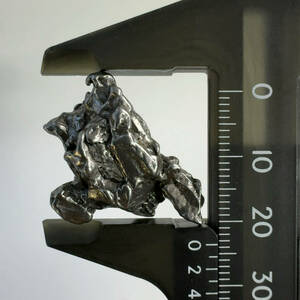【E23332】 カンポ・デル・シエロ隕石 隕石 隕鉄 メテオライト 天然石 パワーストーン カンポ