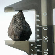 【E23351】 約6.6ｇ チェリャビンスク隕石 石質隕石 コンドライト 隕石 メテオライト チェリャビンスク_画像1