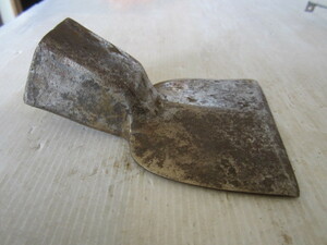 1........chonnachouna blade part hand axe . large . carpenter's tool worker tool old tool 515g
