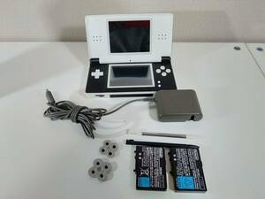 白黒　パンダ　ニコイチ　Nintendo 任天堂 ニンテンドー DS Lite 予備バッテリー2個 訳ありジャンク　説明よく読んで下さい