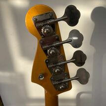 UTT132 Fender/フェンダー Jazz Bass 【contour body】 P056003 ケース付き_画像6
