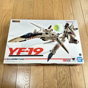 新品未開封 DX超合金 YF-19 エクスカリバー(イサム ダイソン機) 国内正規品 バンダイスピリッツ マクロスプラス フィギュア