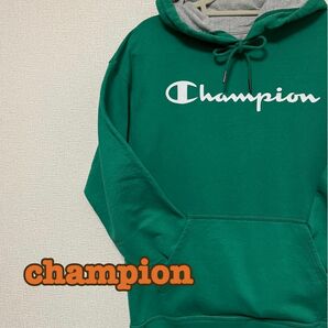 【champion】チャンピオン プリント　ワンポイントロゴプルオーバーパーカー グリーン古着