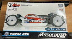 Associated アソシ B6.4 人工芝＆カーペット路面向