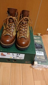  DANNER LIGHT ダナーライト ゴアテックス30440 US8.5 カーキ 8H 新品未使用FOOTBED付