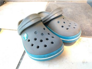 クロックス サンダル crocs　C9 16.5cm キッズ　グレーと水色