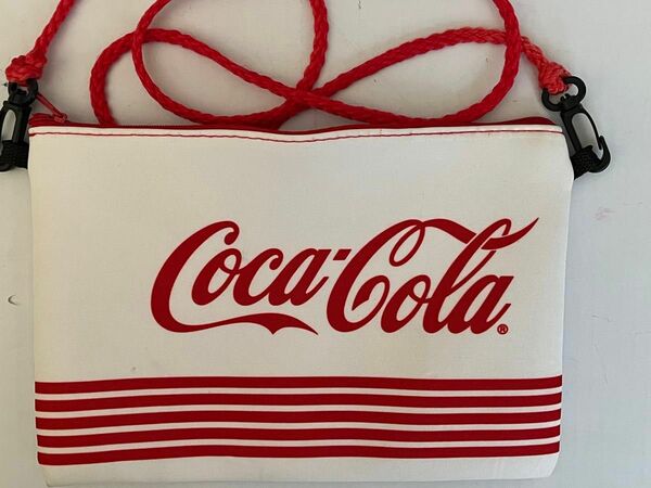 ノベルティ　非売品　Coca Cola　コカ・コーラ　サコッシュ　ポシェット　赤