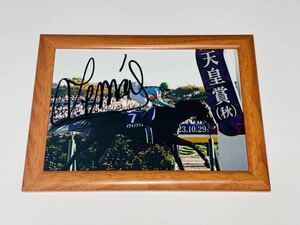 JRA 競馬 ルメール 騎手 直筆サイン入り写真 オマケ付き イクイノックス 2023 G1 天皇賞秋 レコード