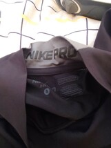 ナイキ（ NIKE PRO ）コンプレッションシャツ　着圧シャツ　トレーニングシャツ ブラック 黒 Sサイズ アンダーシャツ_画像7