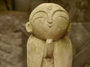 お祈り地蔵様の石像h20cm お地蔵さん　祠地蔵　地蔵菩薩　石仏　仏像 0128a