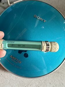 SONY ポータブルCDプレイヤー　MP3 D-NE730 通電確認済