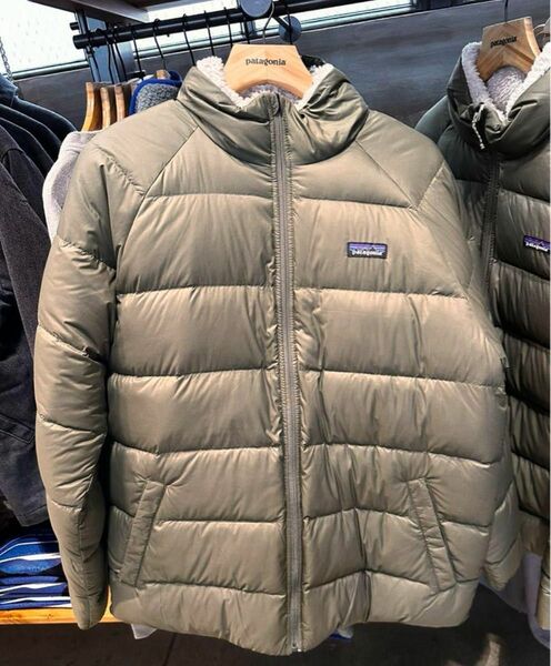 パタゴニア　メンズ・リバーシブル・サイレント・ダウン・ジャケット patagonia Down Jacket