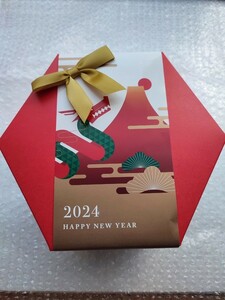 グラマシーニューヨーク　HAPPY NEW YEAR 2024　洋菓子　デザート　詰め合わせ