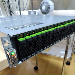 ETERNUS DX100 S3 (ET103A) /Controller Module CA07554-D111 ×2/ハイブリッドストレージシステム/HDD900GB×4/通電のみ
