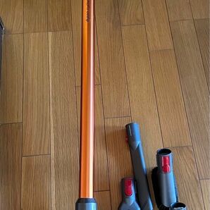 Dyson Cyclone V10 Fluffy ダイソン 掃除機 美品