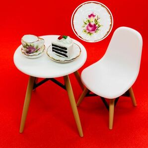 新品ミニチュア６点　白イームズ風チェアー　テーブル　陶器ピンクフラワー柄カップ・ソーサー・プレート・ケーキ　フェイクスイーツ　椅子