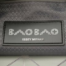 【バオバオ イッセイミヤケ】BAO BAO ISSEY MIYAKE　LUCENT GLOSS 6×6 トートバッグ BB06-AG053 パープル 未使用 198139_画像8