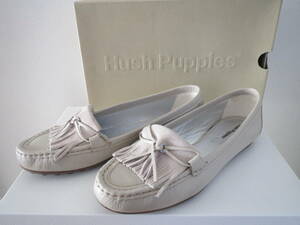 ■極上美品■Hush Puppies ハッシュパピー■販売価格15,400円■ドライビングシューズ スリッポン■オフホワイト■23.5㎝■箱あり■