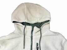 新品 未使用 GUESS ゲス ジャケット ブルゾン カーキ Hooded Reversible Jacket ファッション 洋服 トップス ブランド Lサイズ_画像2