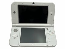 美品 任天堂 Newニンテンドー3DS LL ホワイト 本体 ゲーム機 白 玩具 おもちゃ 軽量 Nintendo ソフト ストリートファイター タッチペン_画像2