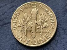 ☆送料無料【アメリカ銀貨：1964年1ＤＩＭＥ（10セント）、ルーズベルト、カタログ値（2.5ｇ、silver900）】銀貨　J025☆_画像2