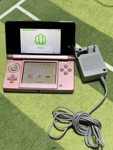 任天堂 ニンテンドー 3DS ピンク綺麗　アダプター付き　動作品