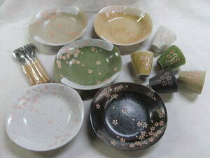 花のしらべ 食器セット 色違い 5色 カレー皿5/フリーカップ5/スプーン5 プレート皿 パスタ皿 未使用、保管品