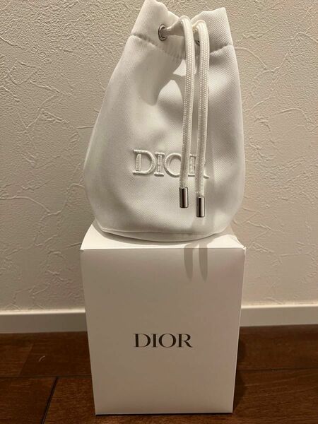 最新　Dior ディオール巾着コスメポーチ　ノベルティ　バッグ　バニティ