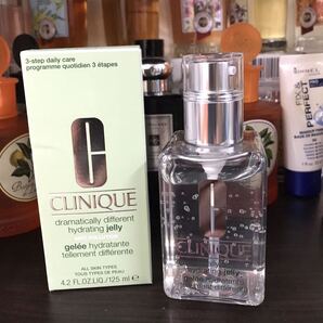 《送料無料》クリニーク ドラマティカリー ディファレント ハイドレーティング ジェリー 125ml ※未使用※ #CLINIQUE DDHJ