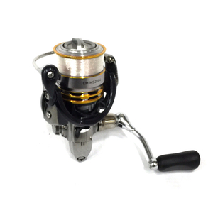 ダイワ EM MS2004 スピニングリール シルバーカラー 釣り具 DAIWA QG014-23