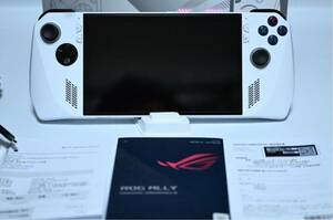 極美品　ROG Ally ASUS Ryzen Z1 Extreme 16GB SSD 2TB　換装済