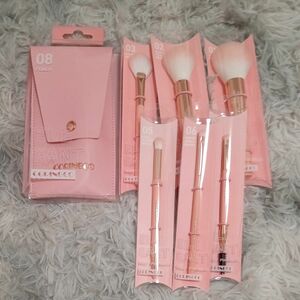 CORINGCO ELEGANT SWEET PINK BRUSH 筆 ブラシ ポーチ！ 今だけその他ブラシも付いてきます。