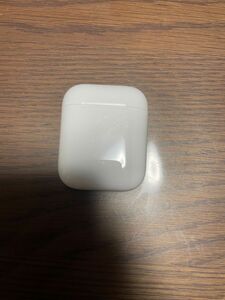 【ジャンク品】Apple AirPods 第一世代 イヤホン シリコンケース付き