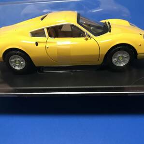 FERRARI OFFICIAL Dino246GT・1969 1/24 ダイキャストカー burago製F-6 の画像4