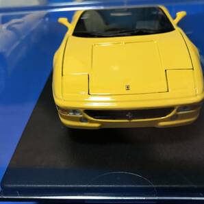 FERRARI OFFICIAL F355Berlinetta・1994 1/24 ダイキャストカー burago製F-19 の画像3