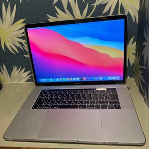 美品 Apple MacBook Pro Retina A1707 2017 モデル Core i7 2.9GHz/15インチ/Radeon Pro 560/16GB/SSD 512GB/Touch Bar