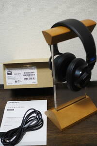 SONY ソニー/MDR-M1ST 有線 ハイレゾ対応モニターヘッドホン(美品、オマケ付き　ヘッドホンスタンド）