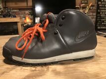 ナイキ マグマ　NIKE スニーカー 26.5 中古　美品_画像2