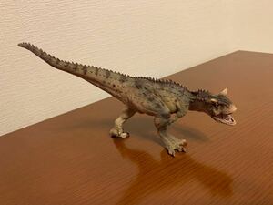 美品　PAPO パポ　カルノタウルス　恐竜フィギュア ジュラシックパーク