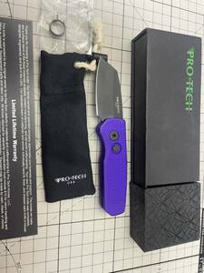 Pro-Tech Runt 5 1.94 CPM-MagnaCut Black DLC Reverse Tanto Blade, Purple Textured Aluminum Handles （合法化済み)