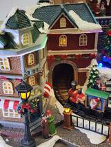 R60124 ANIMATED TRAIN VILLAGE アニメーテッド トレイン ウィレッジ クリスマスソング収録 ジオラマ クリスマス 列車 LED 箱付き_画像9