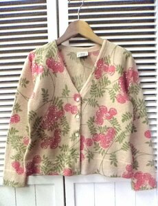 LAURA ASHLEY☆ローラアシュレイ　ボタニカル 花柄 カーディガン PETITEサイズ ベージュ×ピンク系　ウール(毛)100％