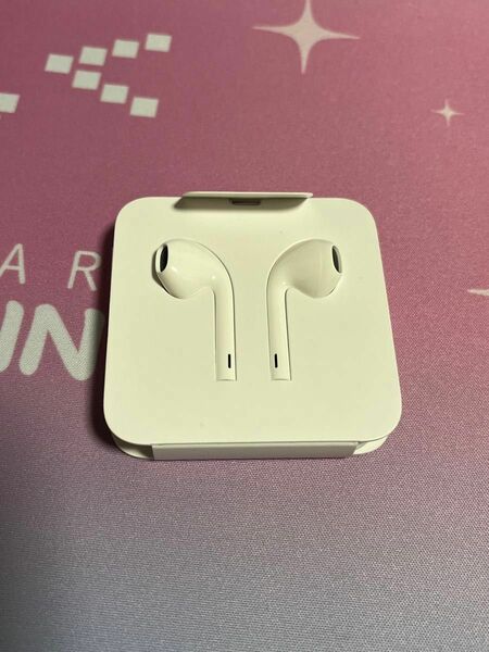 新品未使用 純正品 Apple Iphone EarPods with Lightning Connectorアップルイヤホン