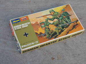 10088 ハセガワ 歩兵プラモデル GRRMAN INFANTRY ATTACK GROUP 1/72 ミニボックスシリーズ No.35 アタックグループ 24体入り 60サイズ 0601