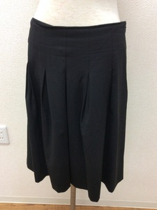 セオリー 黒のスカート 毛混 裏地なし 日本製 サイズウエスト61