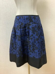 SPB.. blue. skirt black. floral print size L