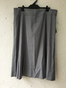  Scapa gray × white stripe skirt size 46