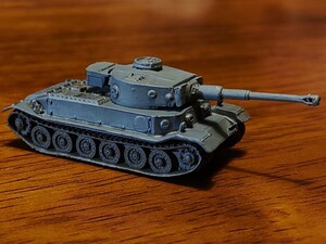 ワールドタンクミュージアム　vol.5　1/144　ポルシェティーガー　重戦車　単色迷彩　戦車　タカラ　海洋堂　WTM