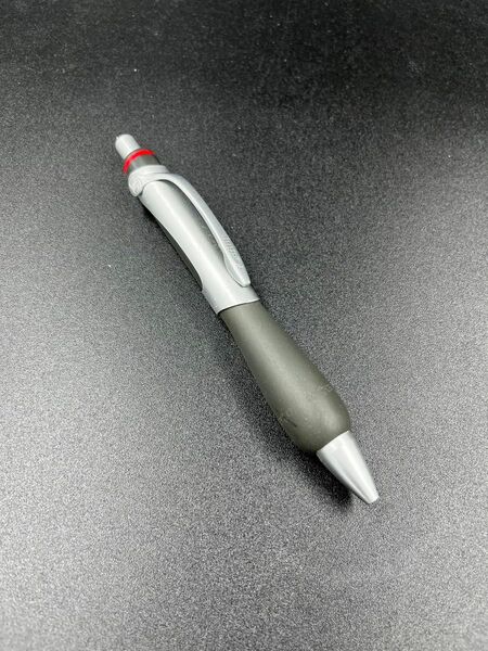 Rotring Skynn 格納式ボールペン